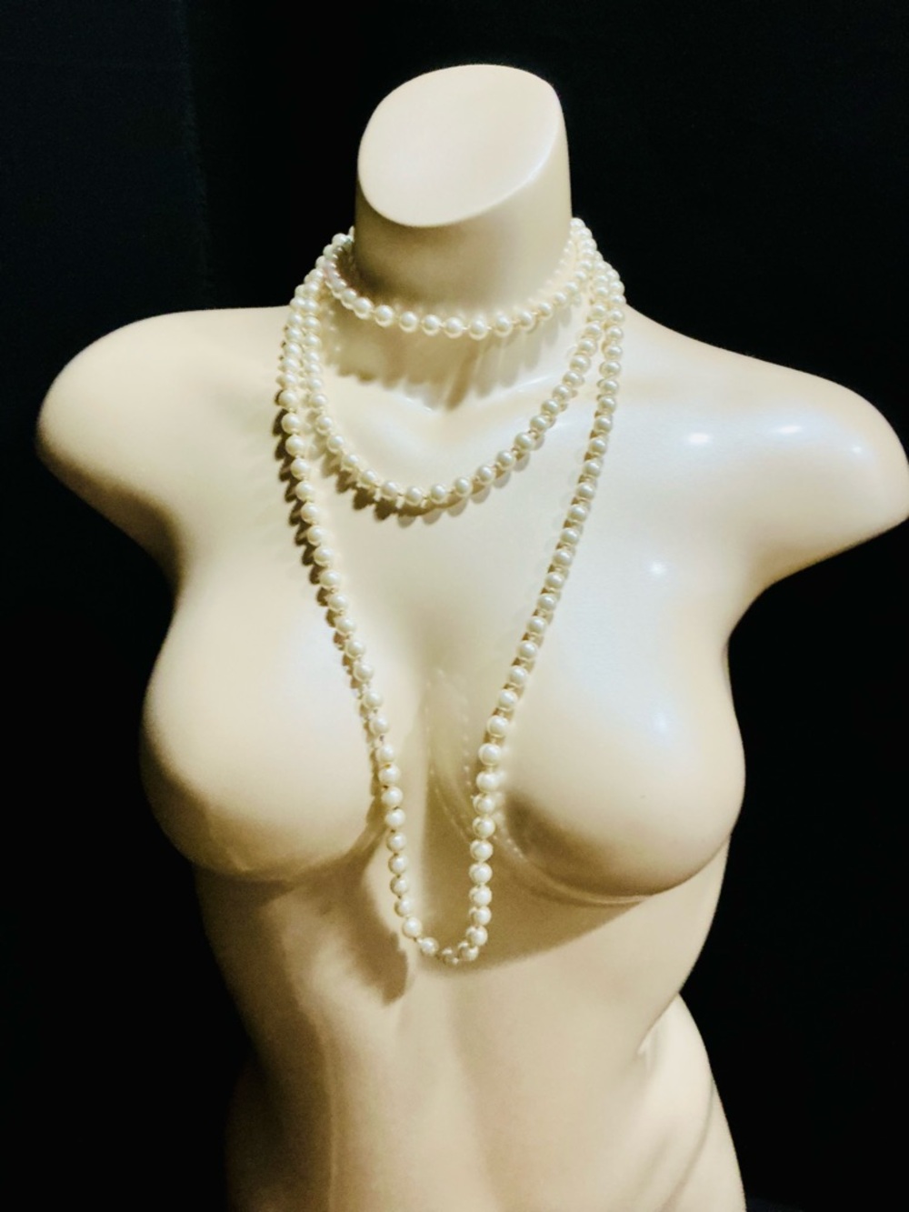 VTG Classic Ivory Glass Pearl Strand Necklace - Everyday Elegant Preppy Flapper